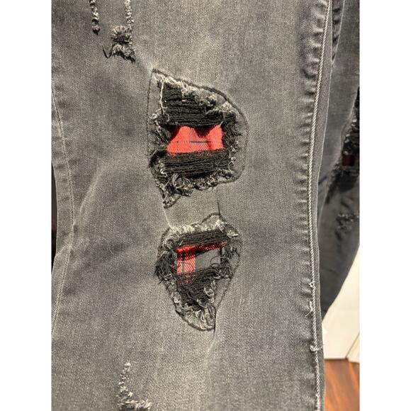 Women’s Judy Blue Jeans - Picture 4 of 5
